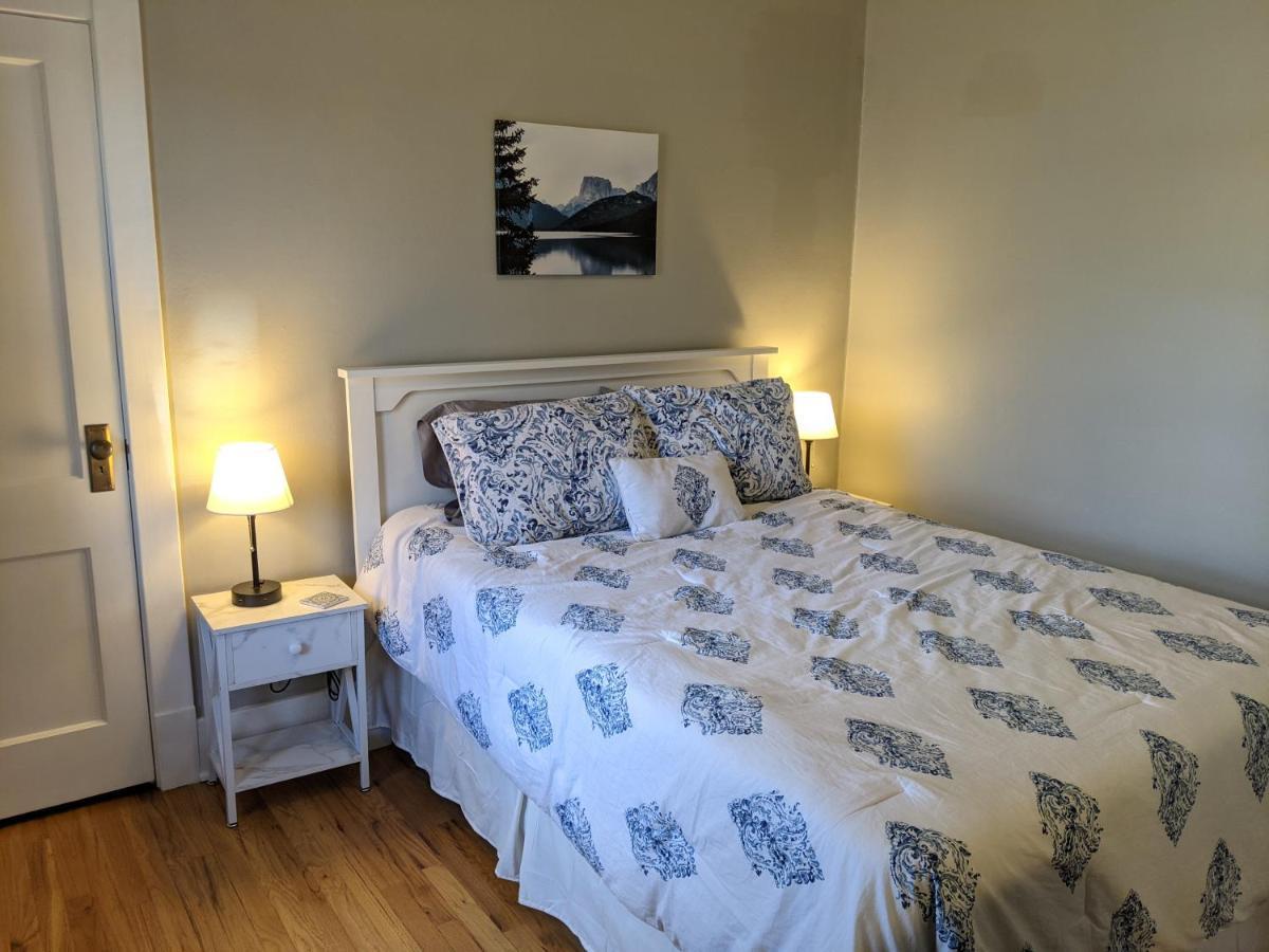 The Lewis House-Upper Level-A Peaceful Spot! Διαμέρισμα Laramie Εξωτερικό φωτογραφία